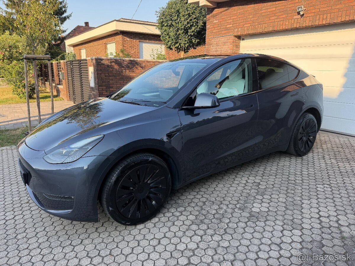 Tesla Model Y 378 KW LONG RANGE-DUAL MOTOR - 3