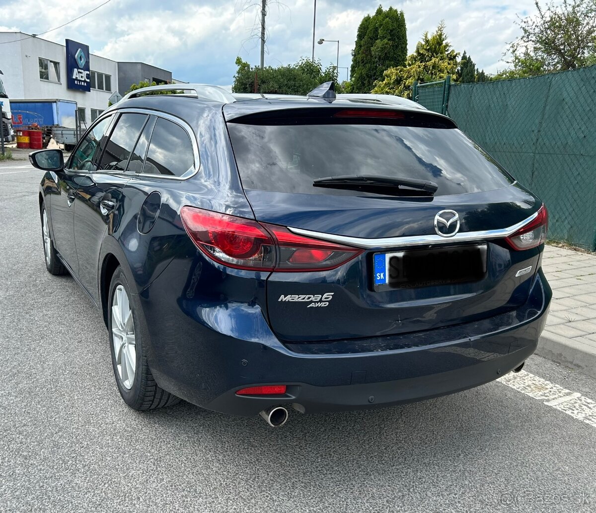 Mazda 6 2,2d automat rv:15 4x4 - 3