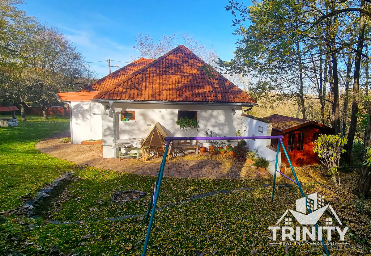 Na predaj 3-izbový rodinný dom v obci Semerovo - 3