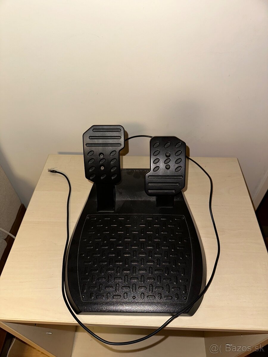 Predám herný volant s pedálmi-Ferrari edition - 3