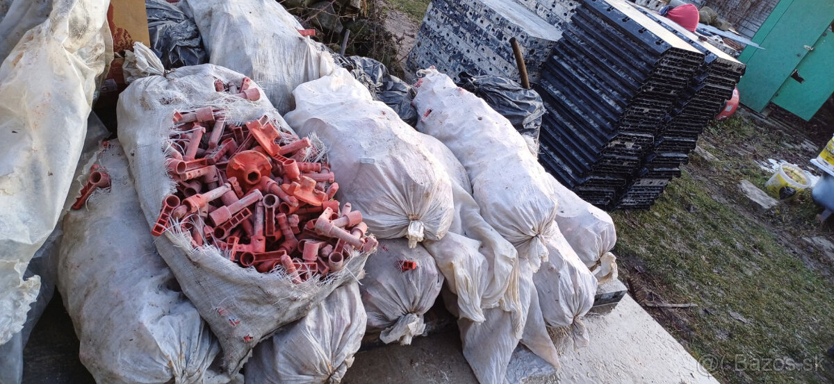 Predam plastové rychlospojky na debnenie GEOPLAST - 3