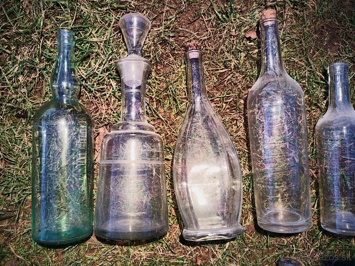 staré fľaše a poháre - 3