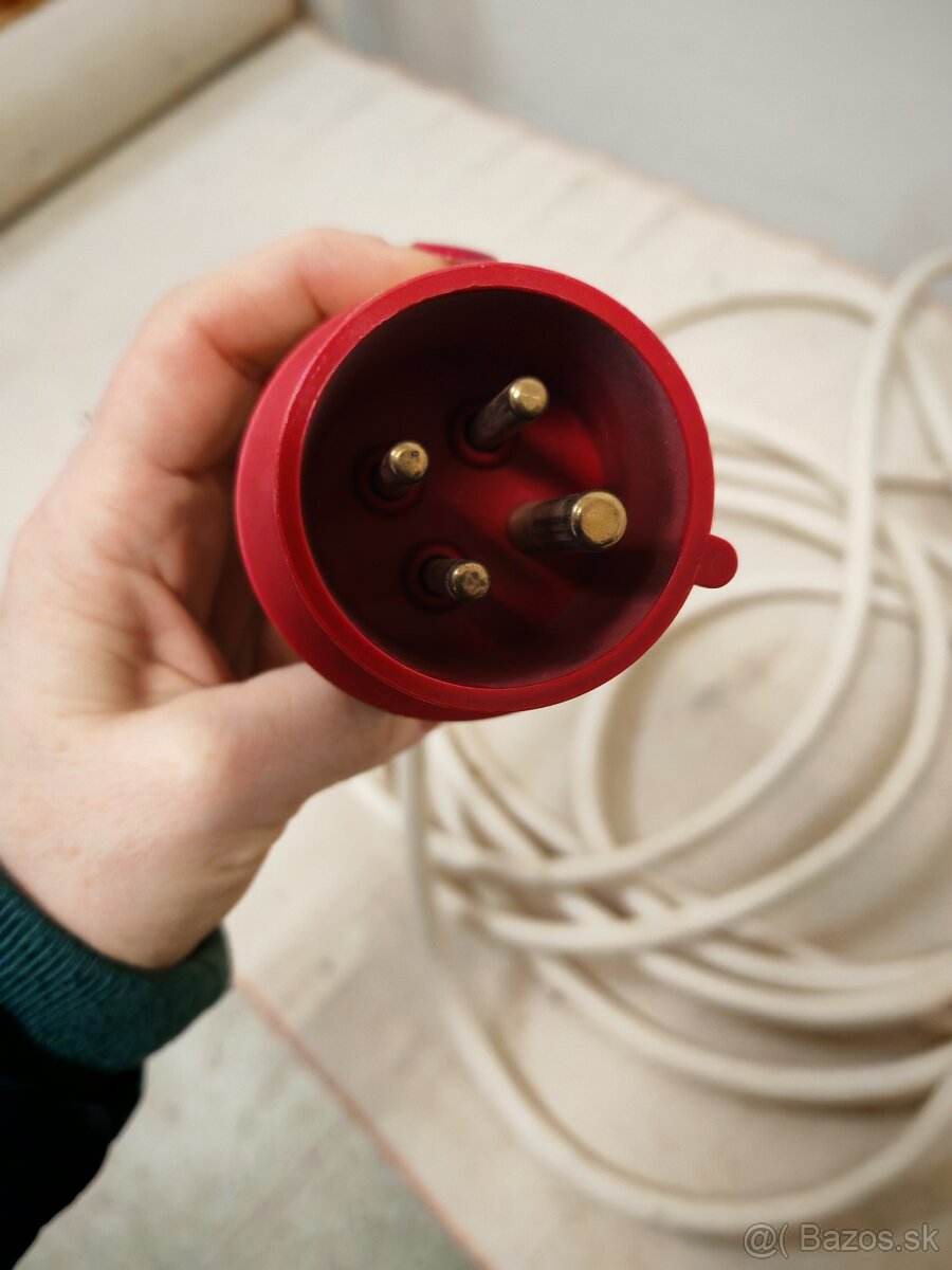 Šijací stroj Textima- trojnitkovy overlock - 3