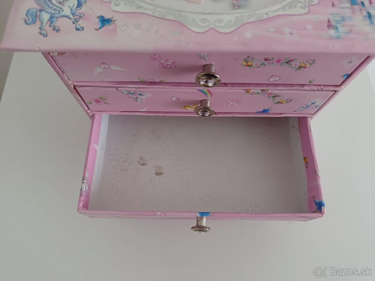 Šperkovnica - 3