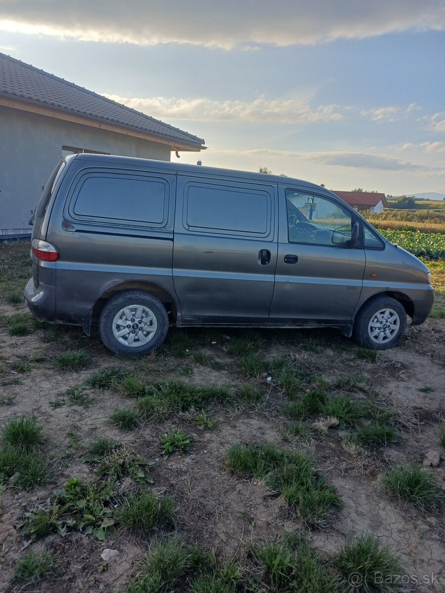 Hyundai h1 - 3