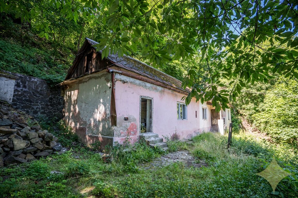 Rodinný dom vhodný na rekreáciu/prenájom v širšom centre Ban - 3