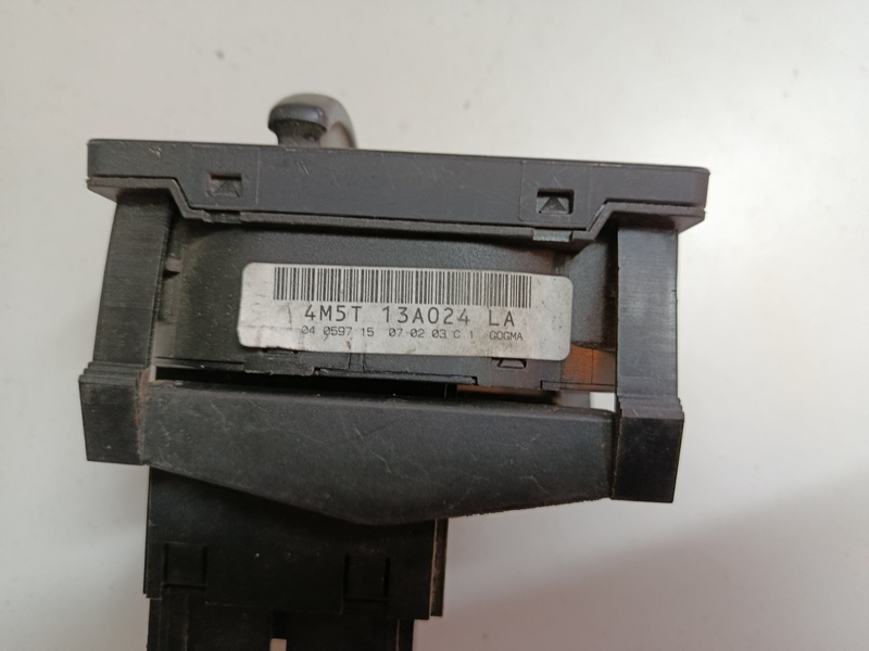 Vypínač svetiel Ford Focus MK2 4M5T13A024LA 20€ - 3