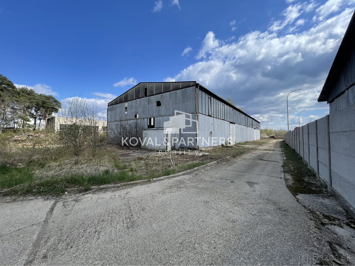 Na predaj priemyselný objekt s pozemkom 21160 m2 cena s DPH - 3