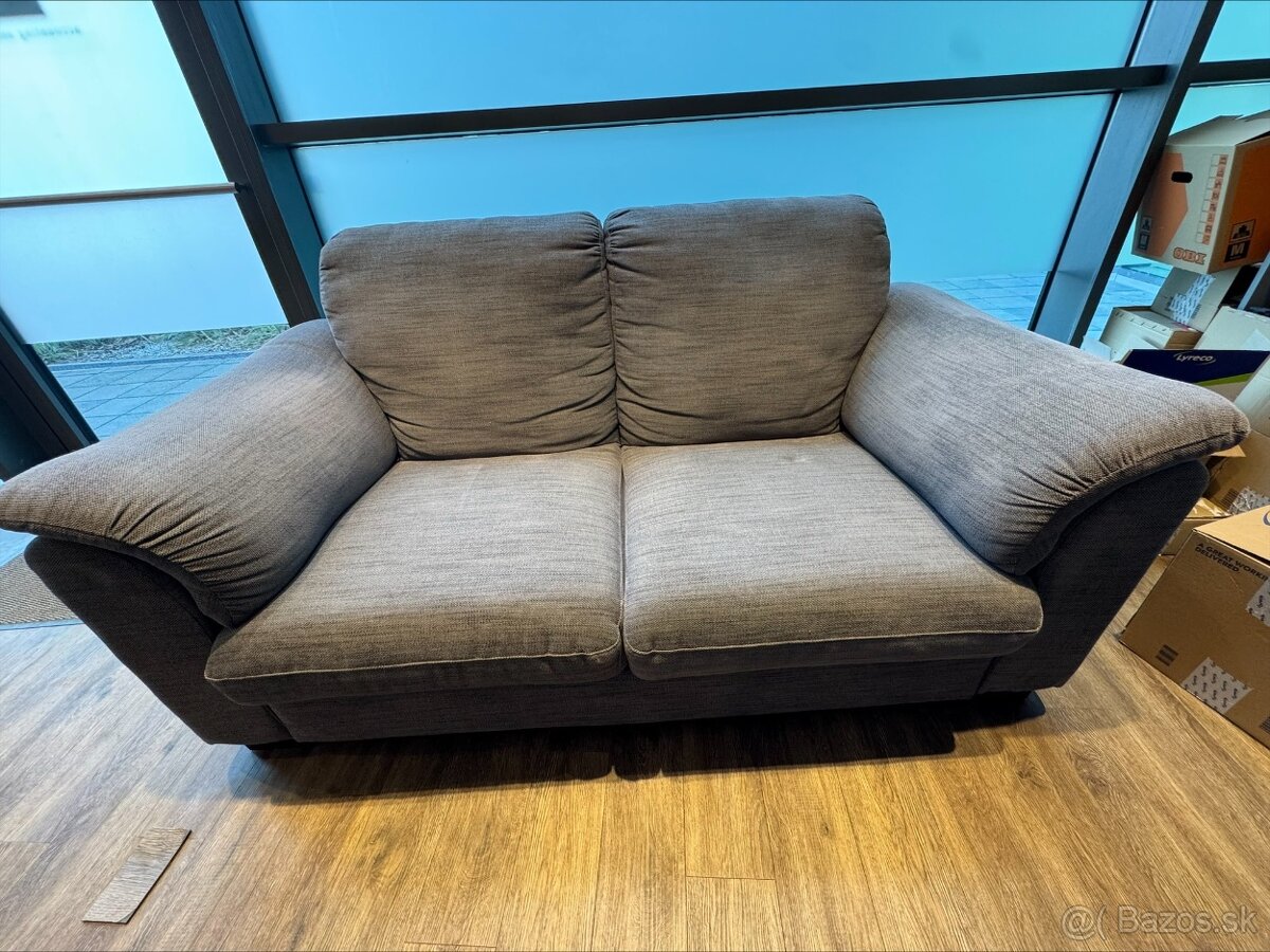 Kancelársky nábytok - 3