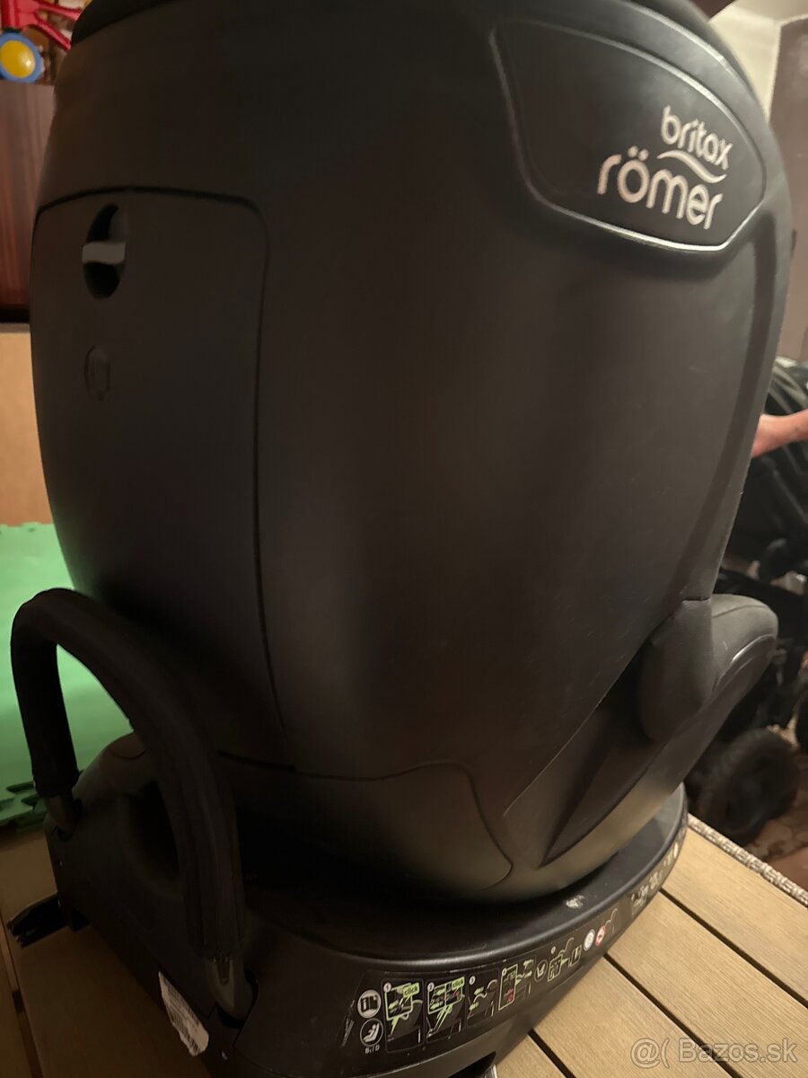 autosedacka otočná - 3