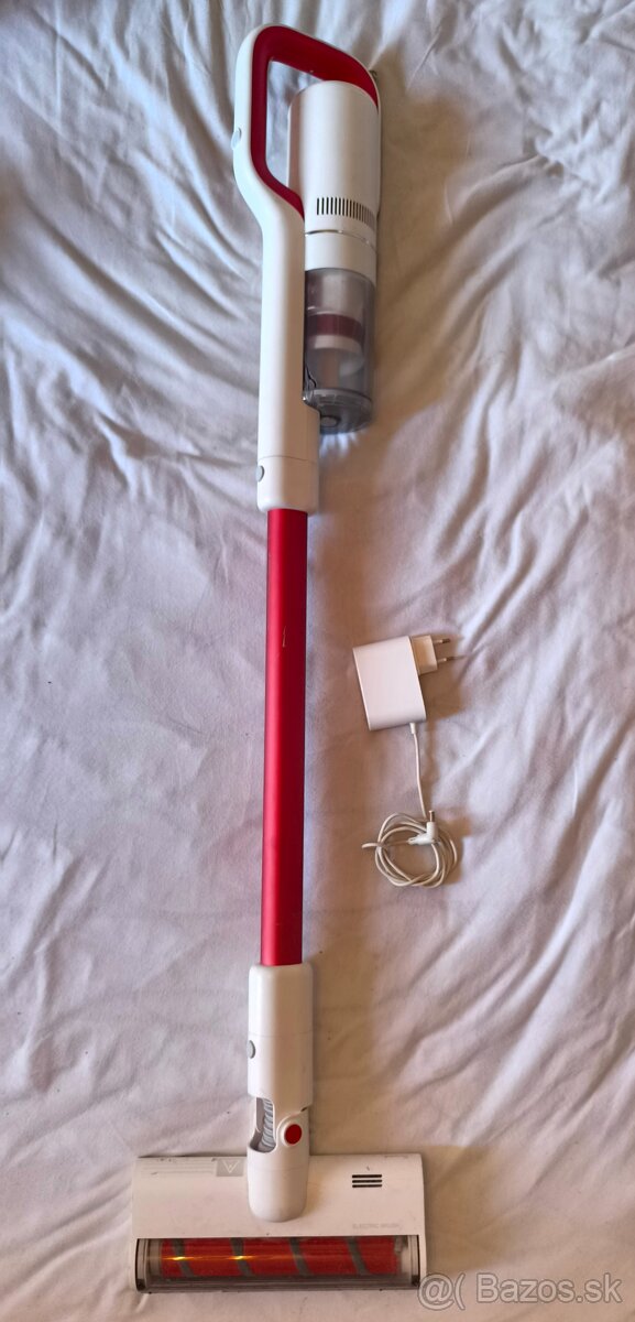 Predám batériový tyčový vysávač Roidmi - 3