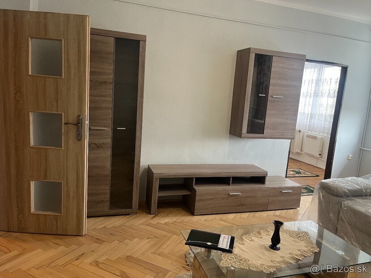 🌟 Zrekonštruovaný trojizbový byt s výbornou dostupnosťou - 3