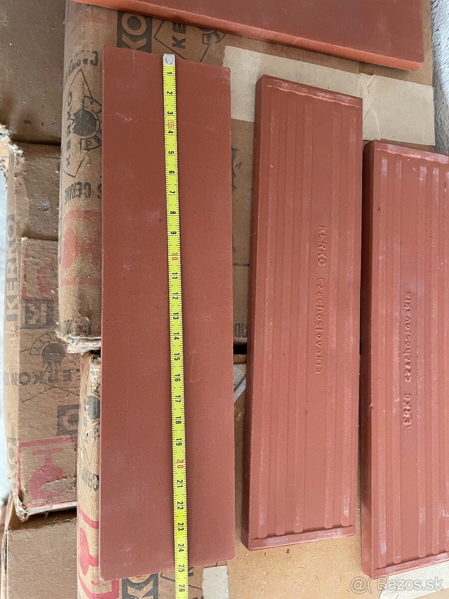 Predám fasádny kabrinec Kerko - 67 krabíc - 3