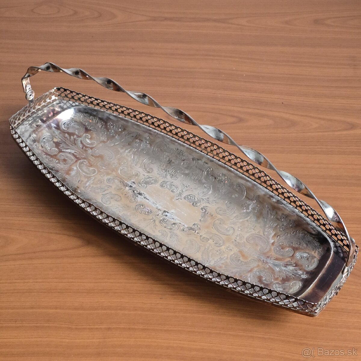 Gravírovaný postriebrený podnos - 3