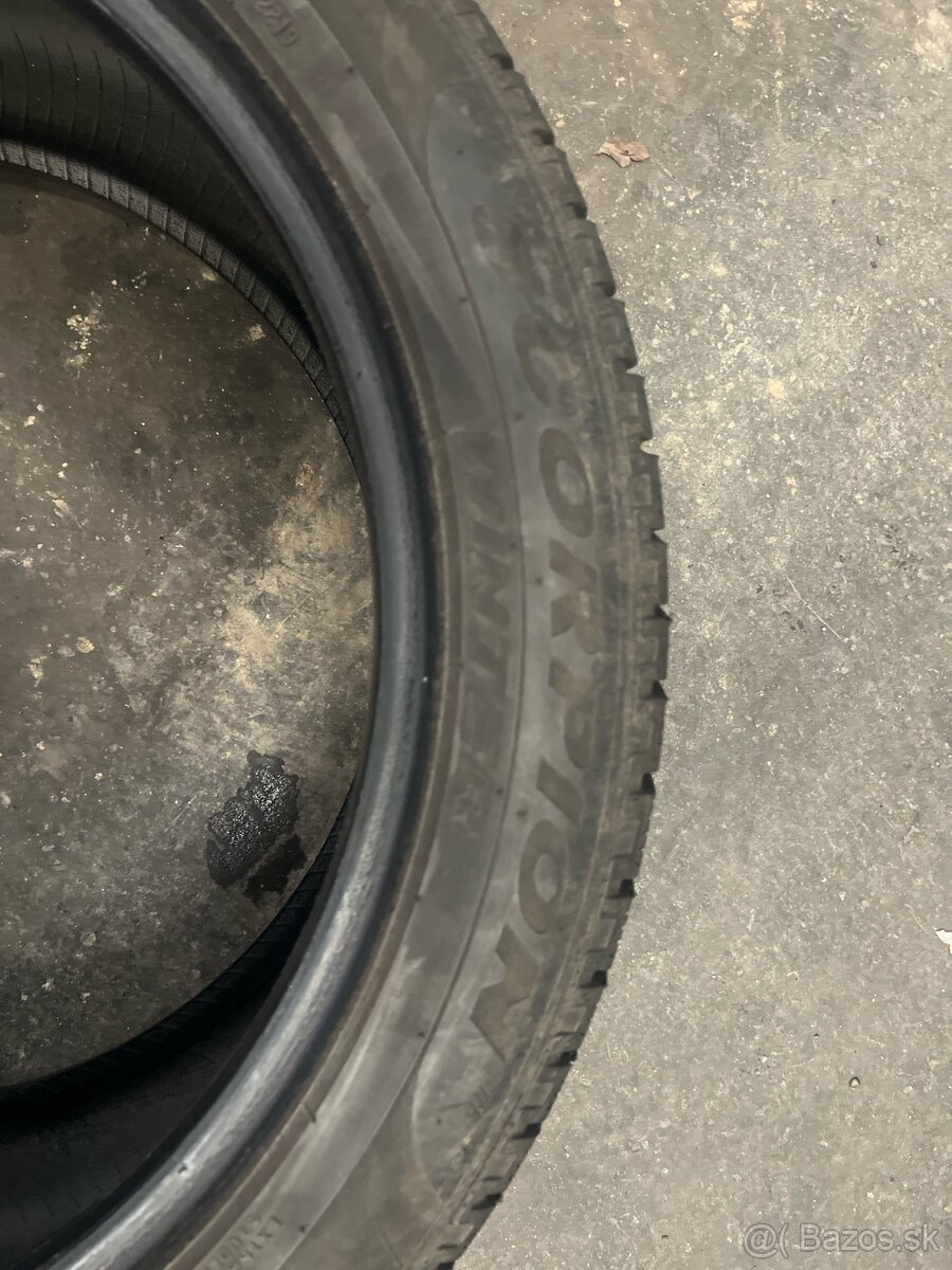 Predám penu 285/40R21 - 3