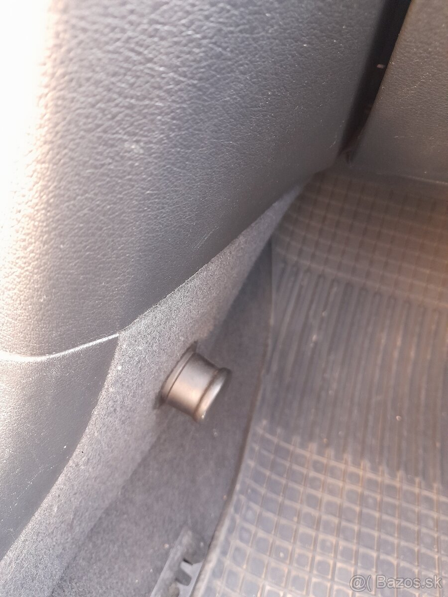 Predám Škodu Octavia 1.9 Tdi - 3