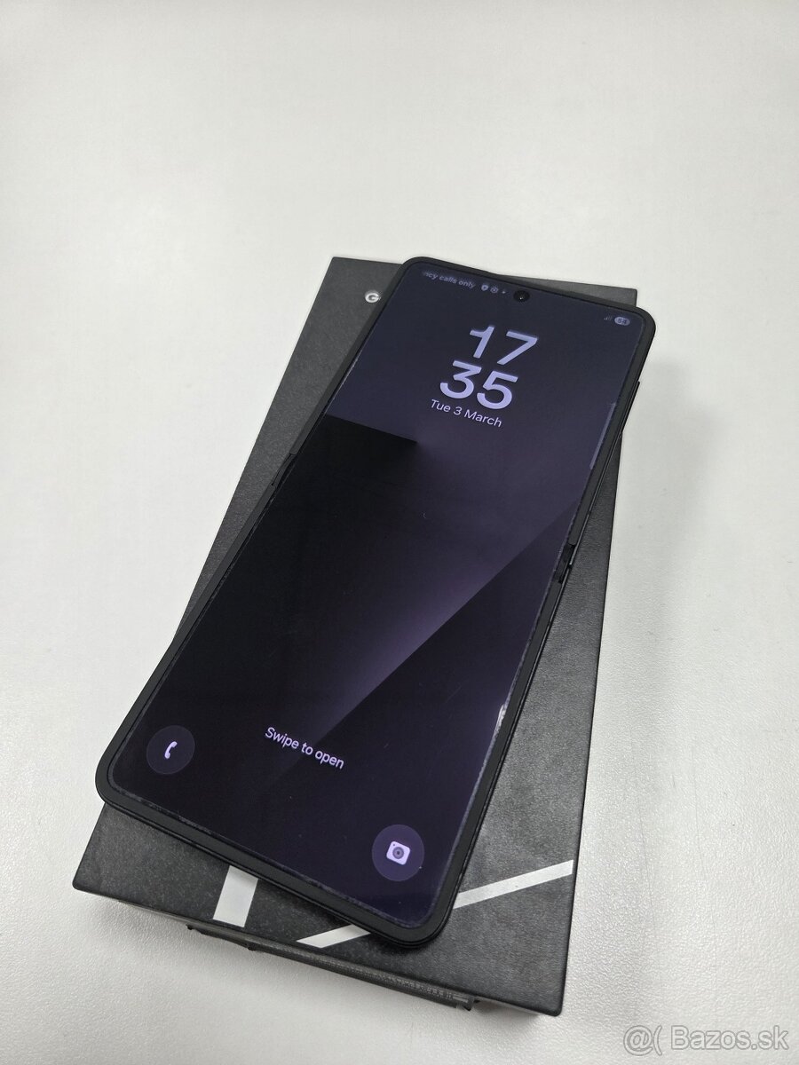 Samsung Z Flip7 12/256GB - 3