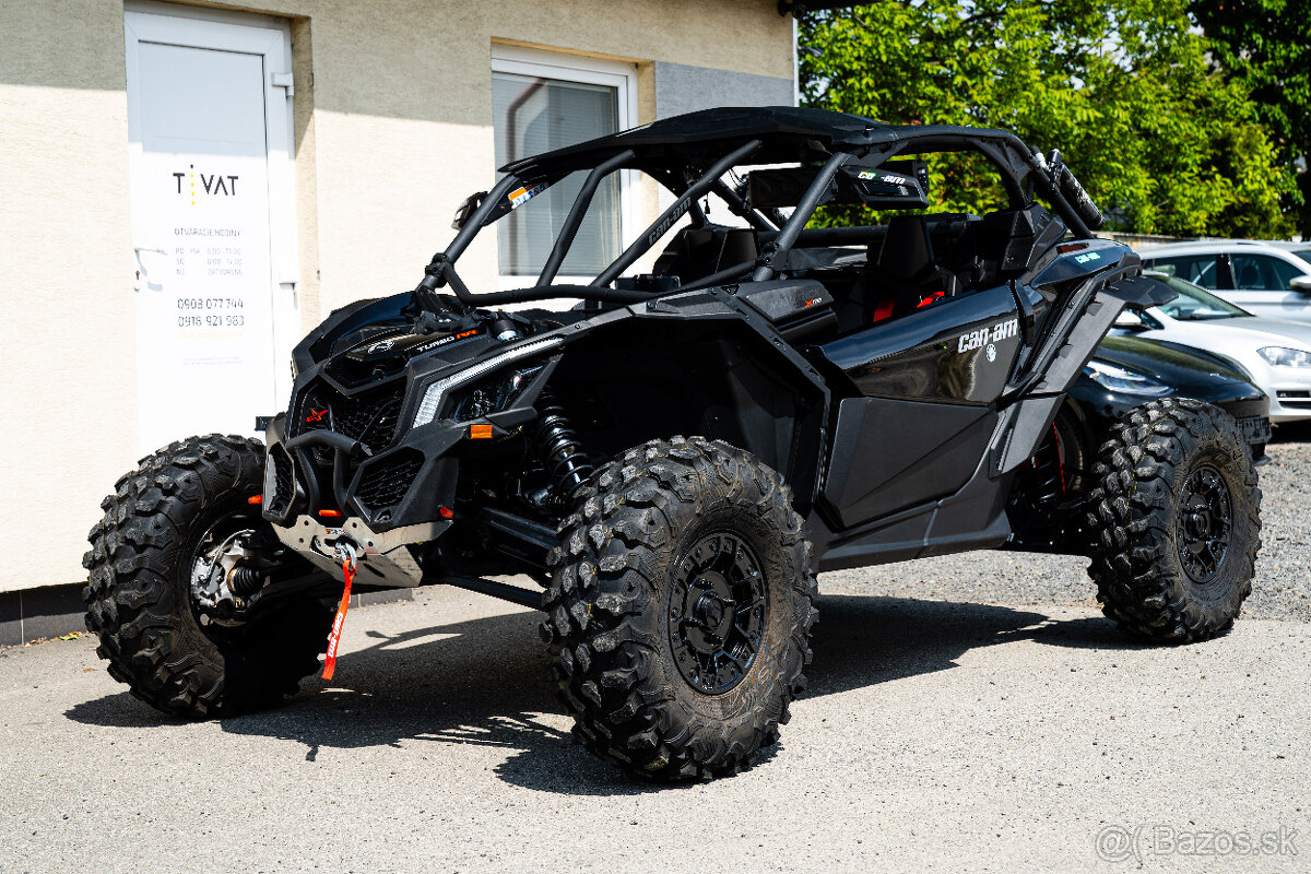 Can-Am MAVERICK X3 Turbo XRS