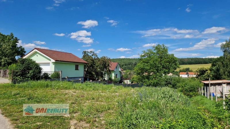 NEMEČKY– stavebný pozemok 2.822 m2/ možné rozdeliť na 2 poz. - 3