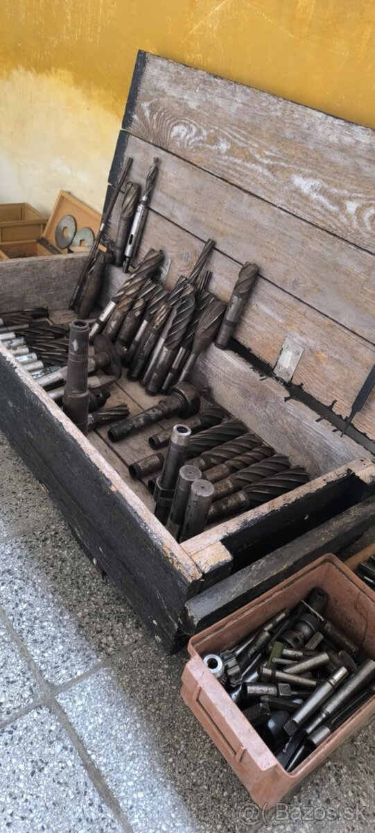 Fréza , noze , vrtáky , sústruh - 3