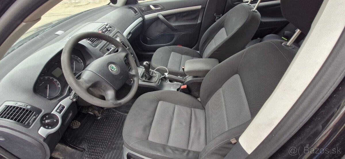 Škoda Octavia II - 3