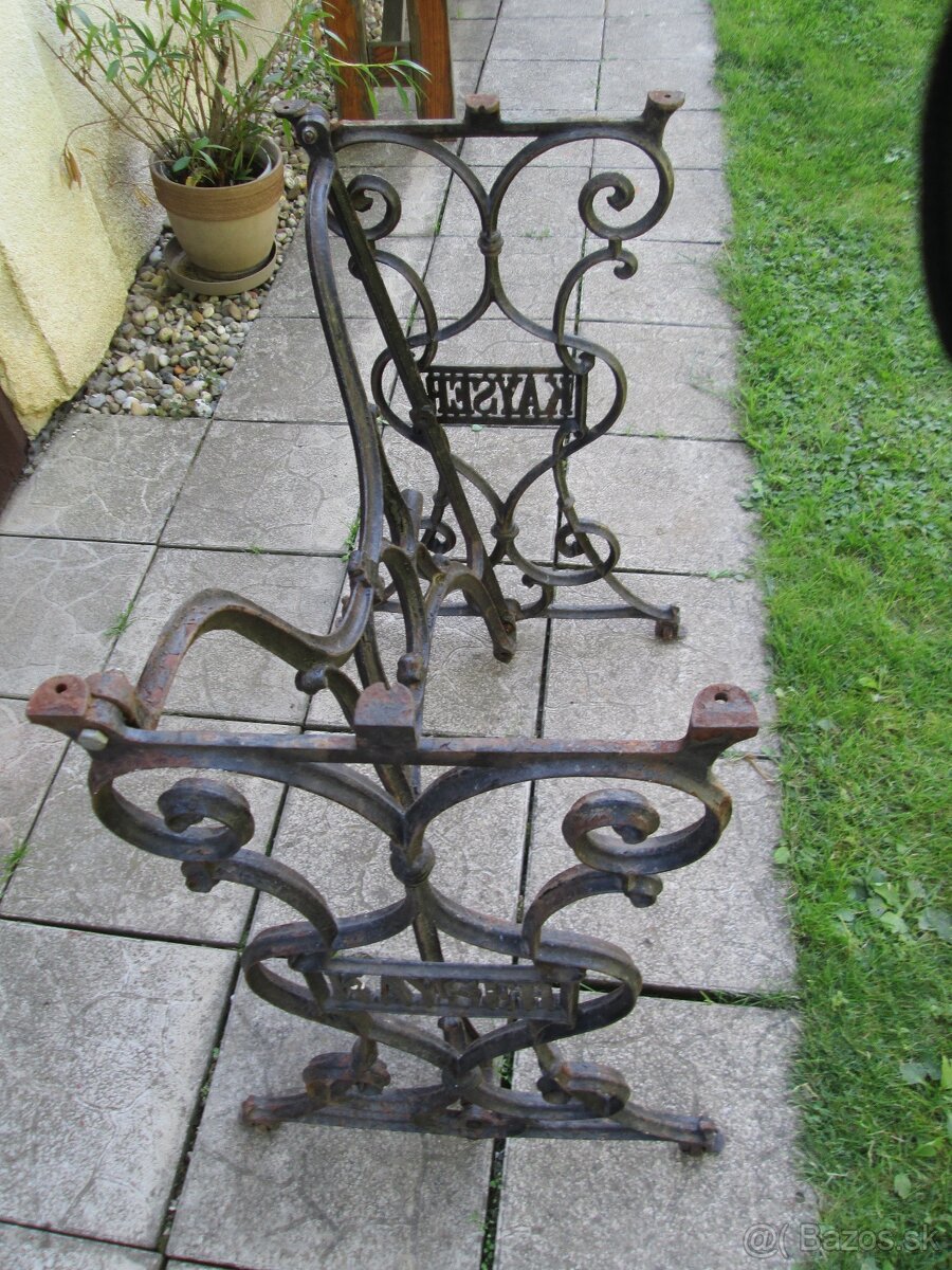 stojan zo šijaceho stroja - 3