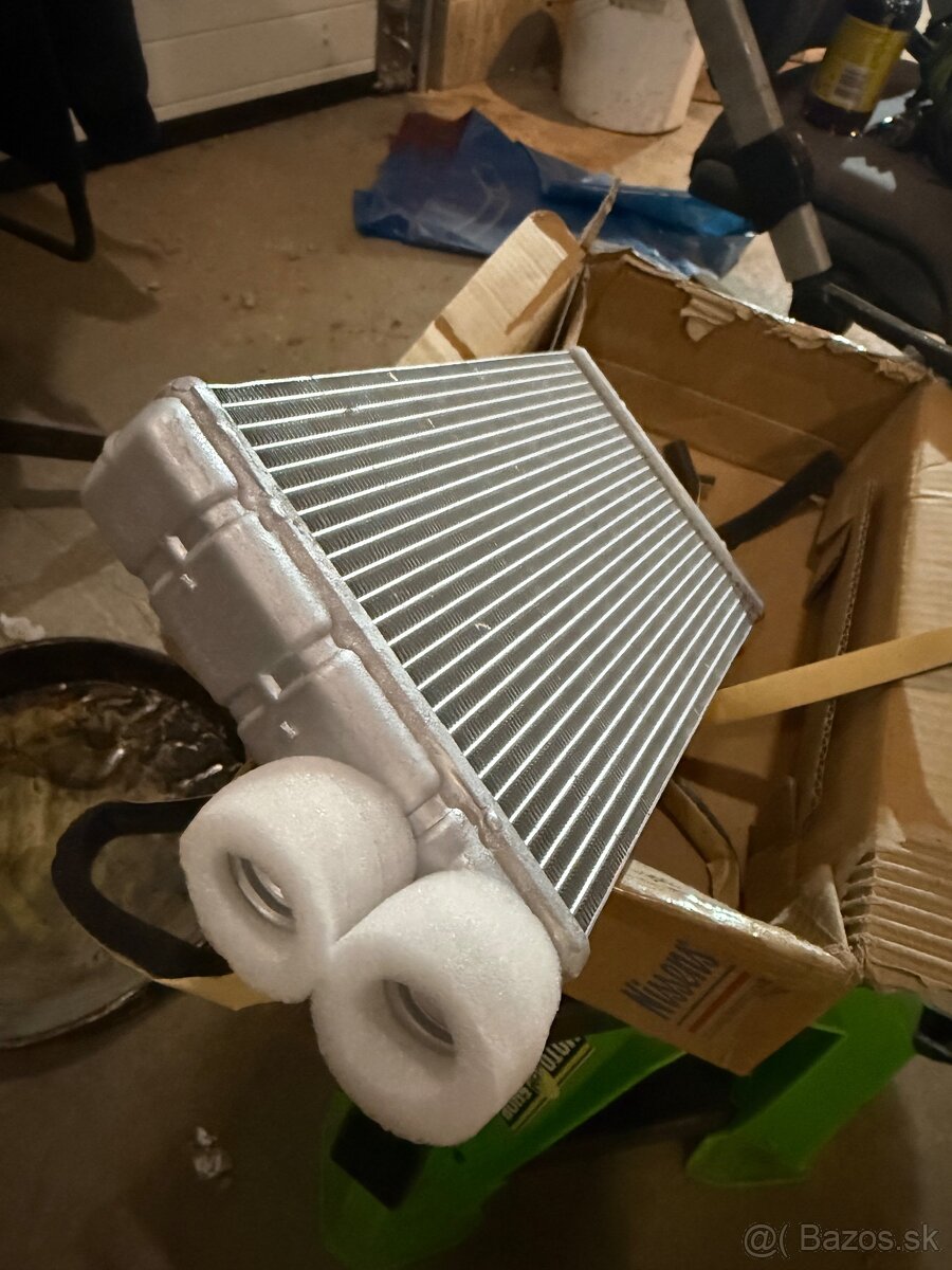 Výmenik tepla radiator kúrenia a4 b9 - 3
