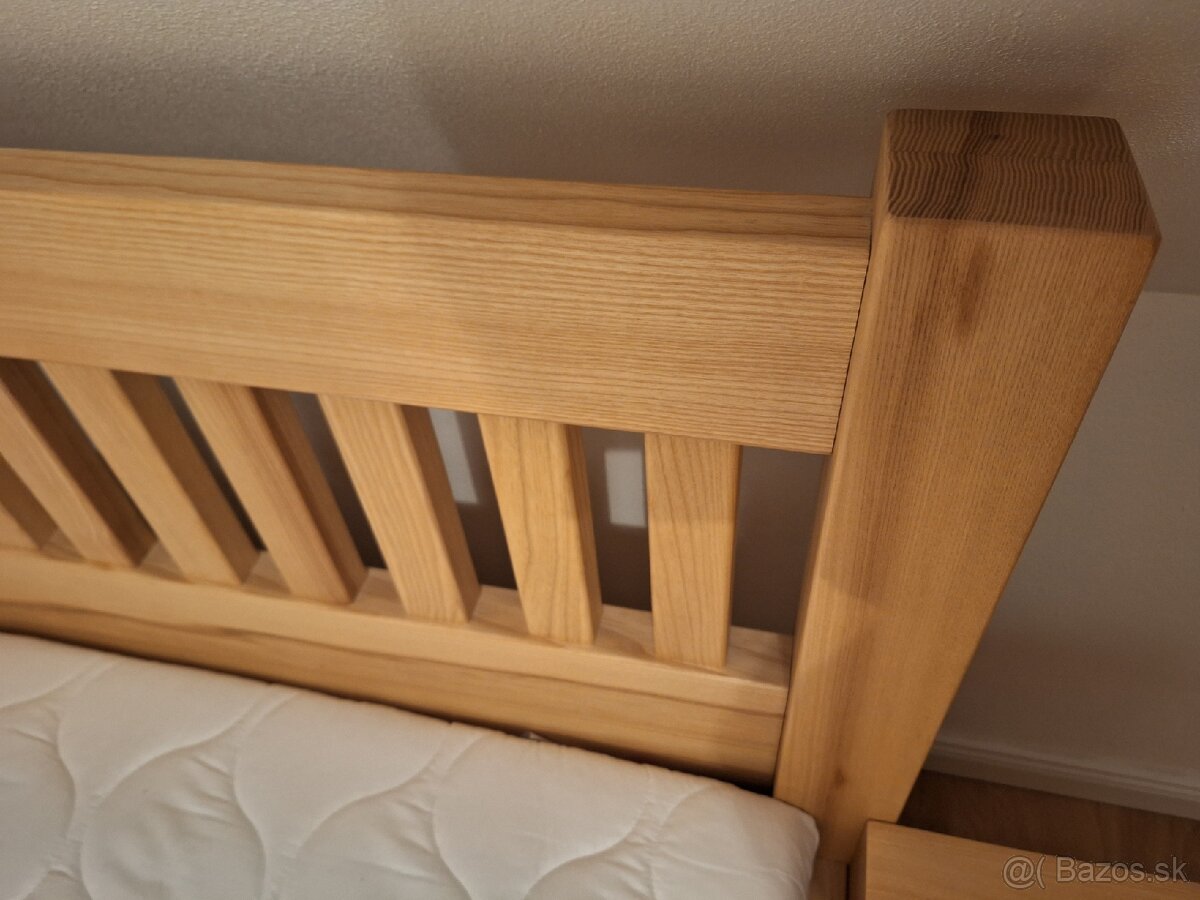 Predam masivnu manzelsku postel - 3