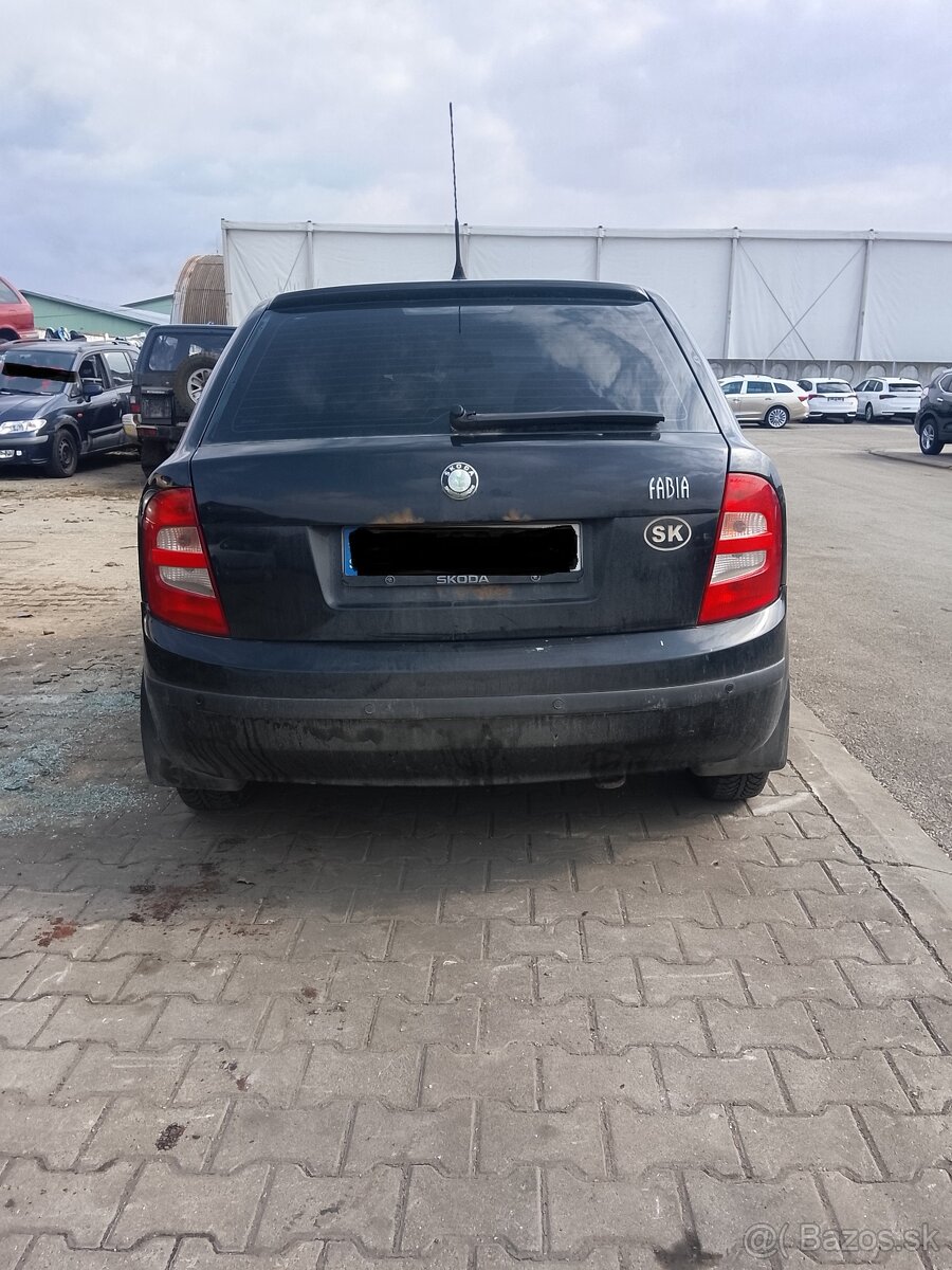 ŠKODA FABIA CLASSIC na náhradné diely - 3