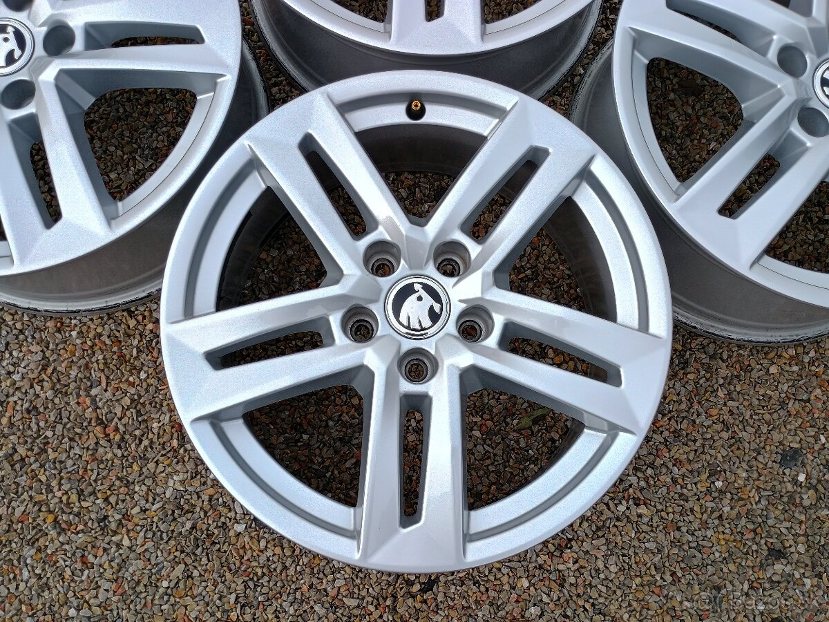 Elektróny Škoda Octavia 4, 5x112 R17 - 3