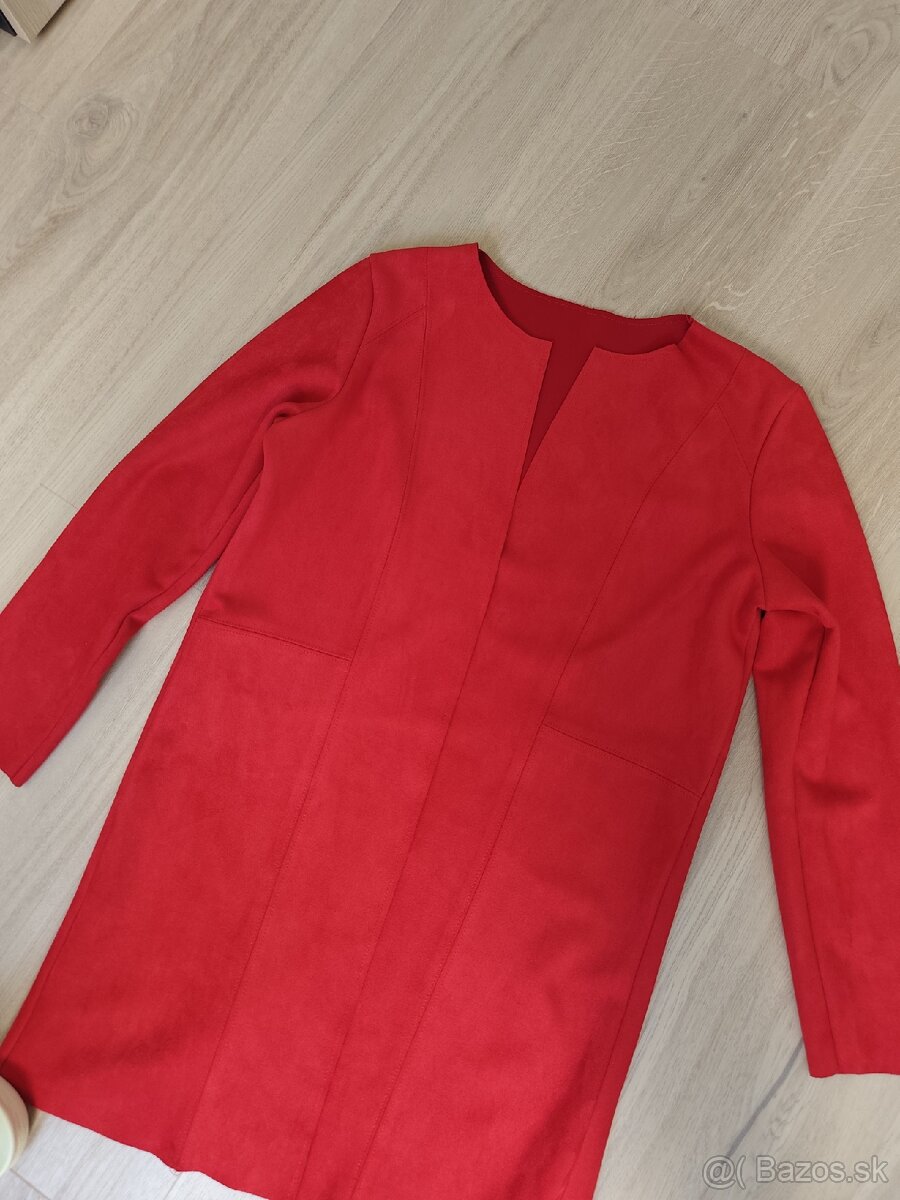 Červený kabátik - 3