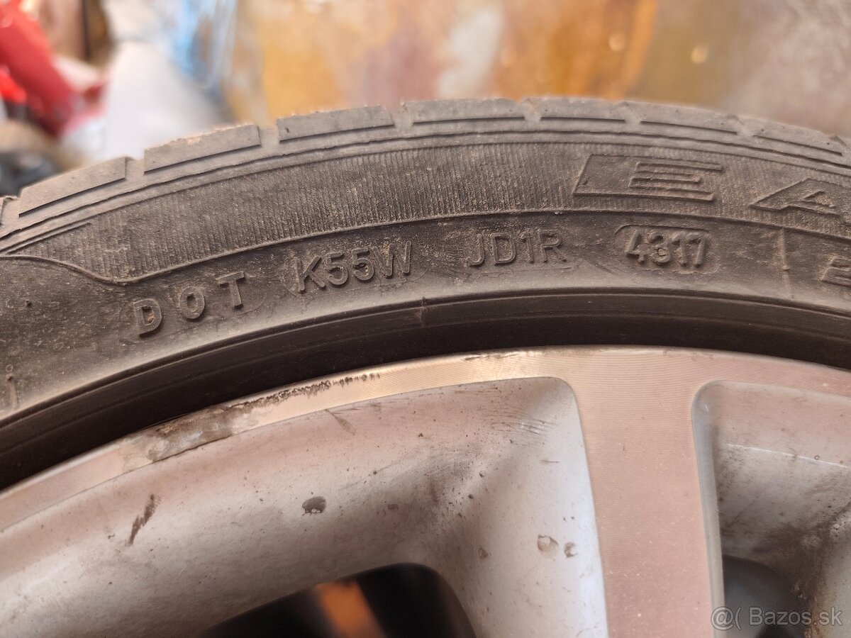 255/40 R19 5x112 - 3