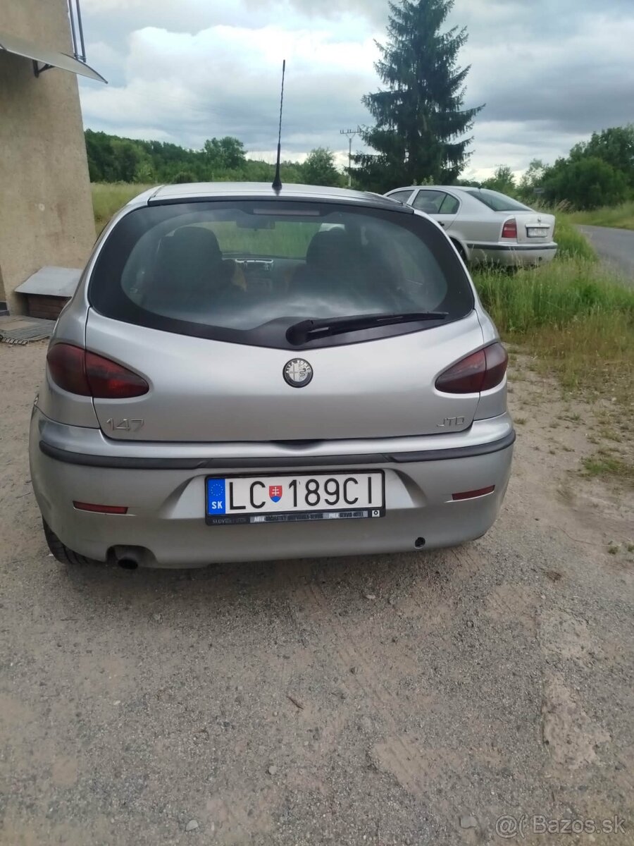 Alfa Rómeo 147 - 3