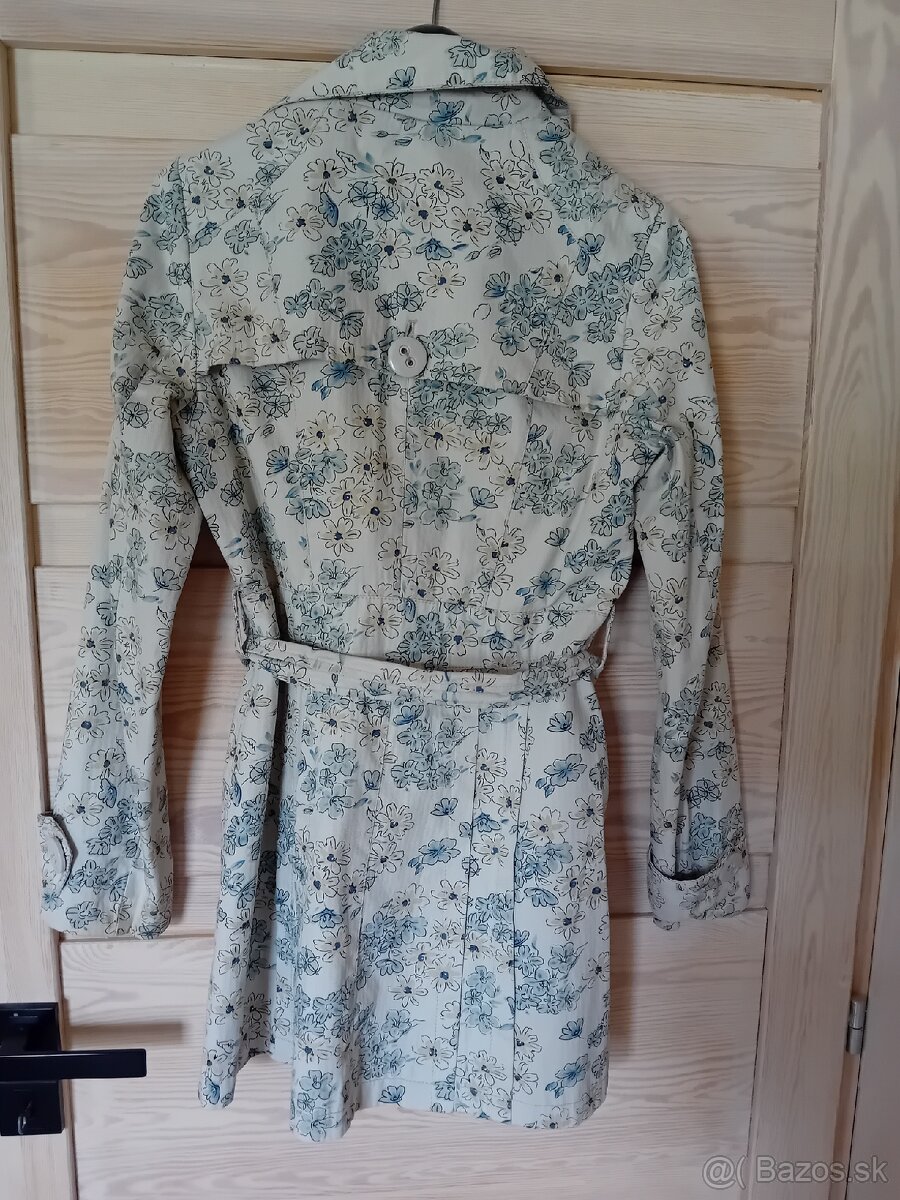 Dámsky extravagantný kabatik - 3