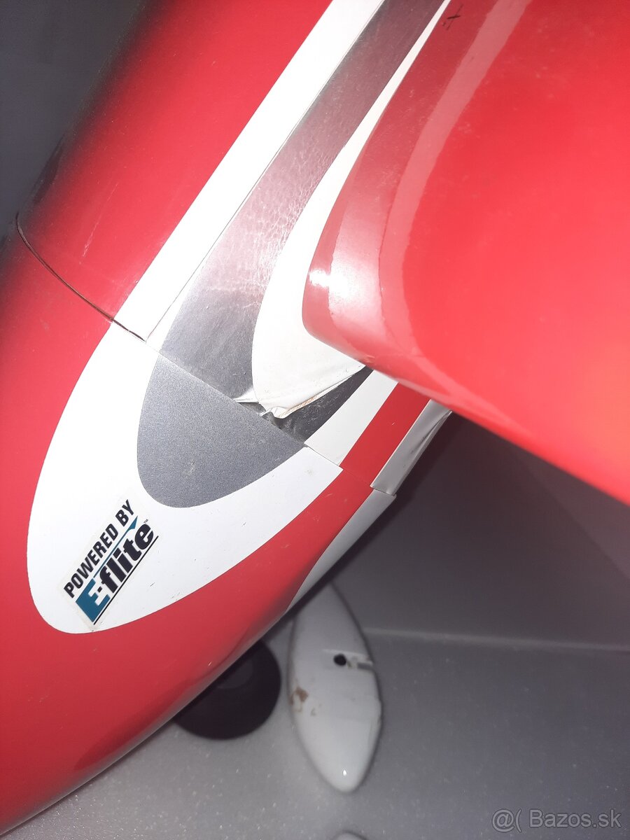 RC lietadlo extra 300 s motorom servami - 3