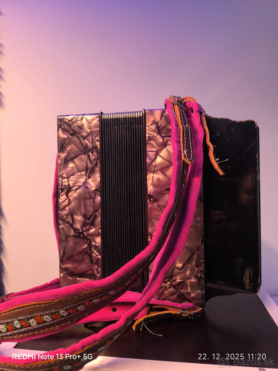 Predám heligonky Zn. Hohner,ladenie CF - 3