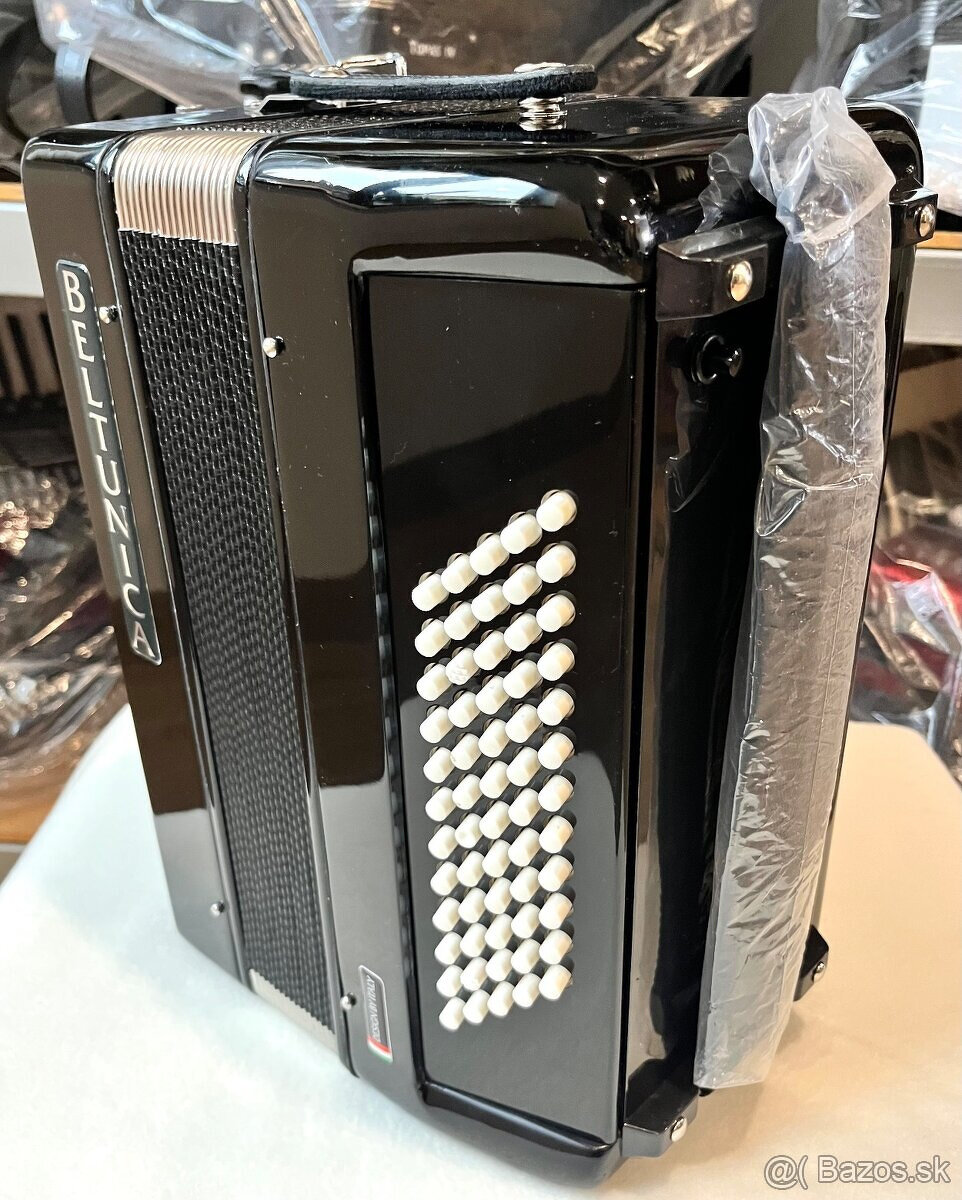 Predám nový akordeón BELTUNICA Vivaldi- De Luxe 60 basový- n - 3