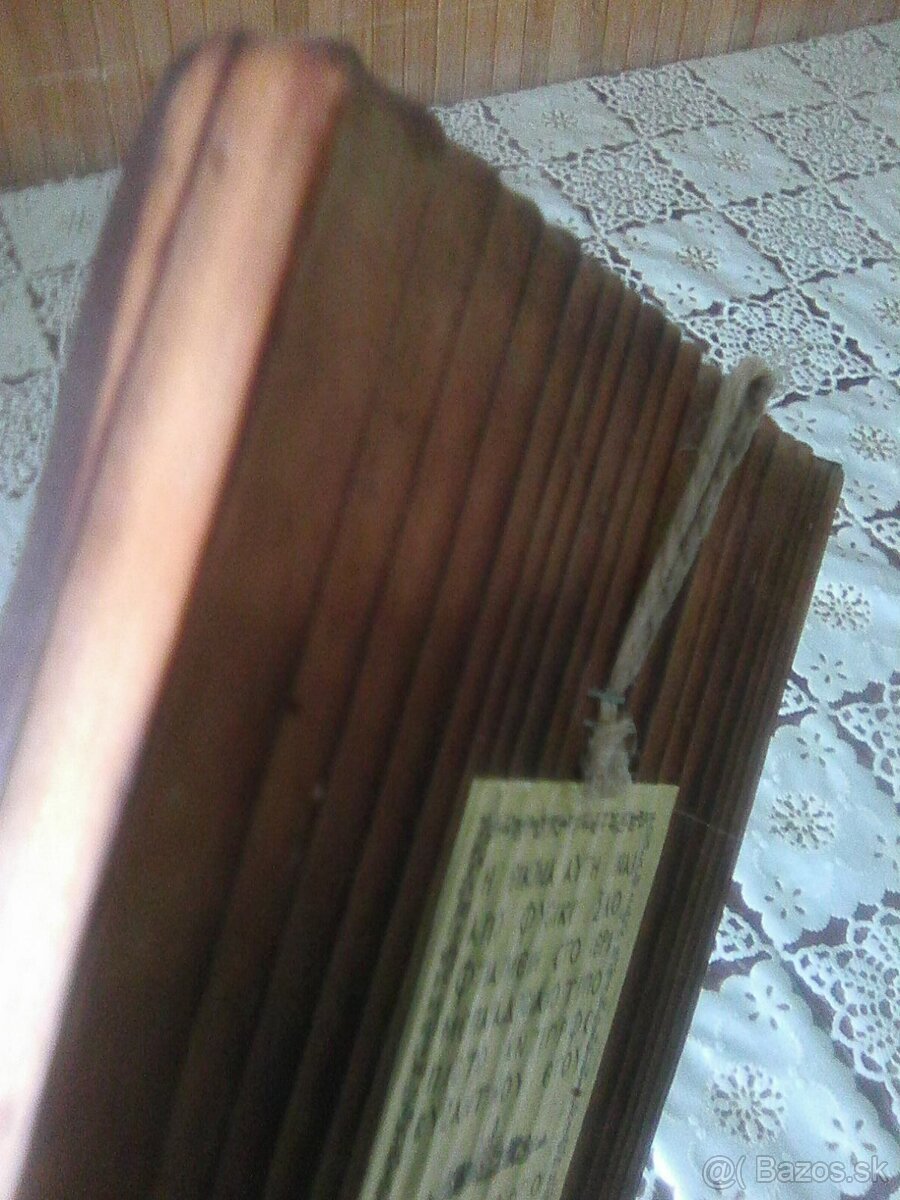 Predám drevený obrázok Madony. - 3