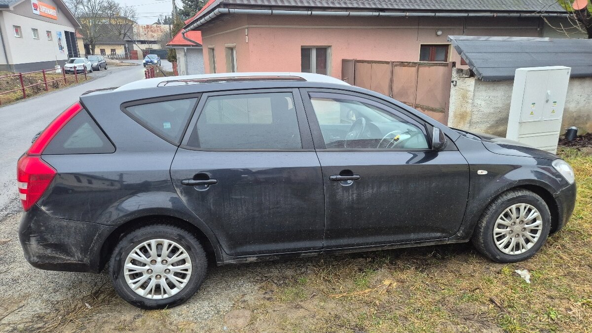 Predám Kia Ceed 1,6crdi - 3