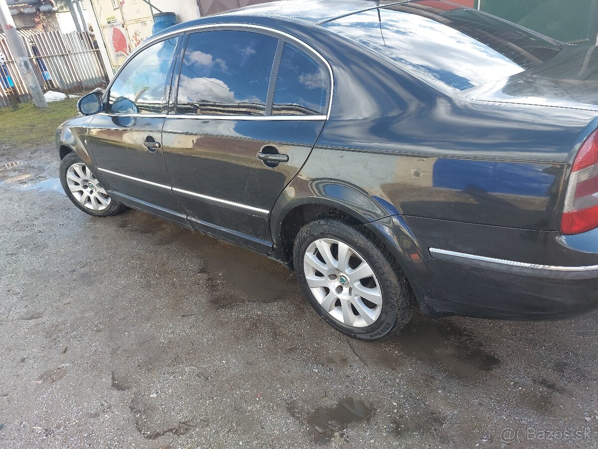 Skoda Superb 2.0tdi 103kw - 3