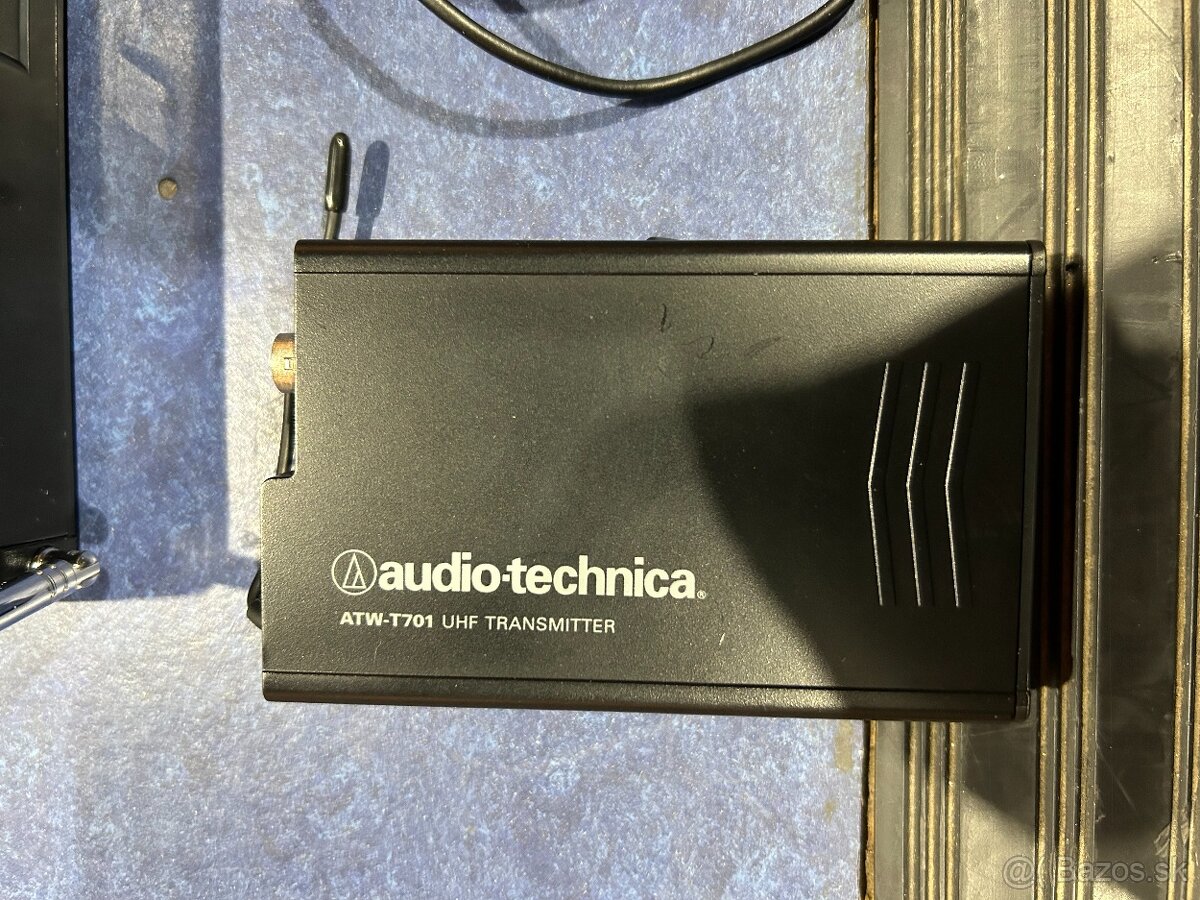 AUDIO-TECHNICA ATW-R700 UHF RECEIVER WITH ATW-T701 TRANSMITT - 3