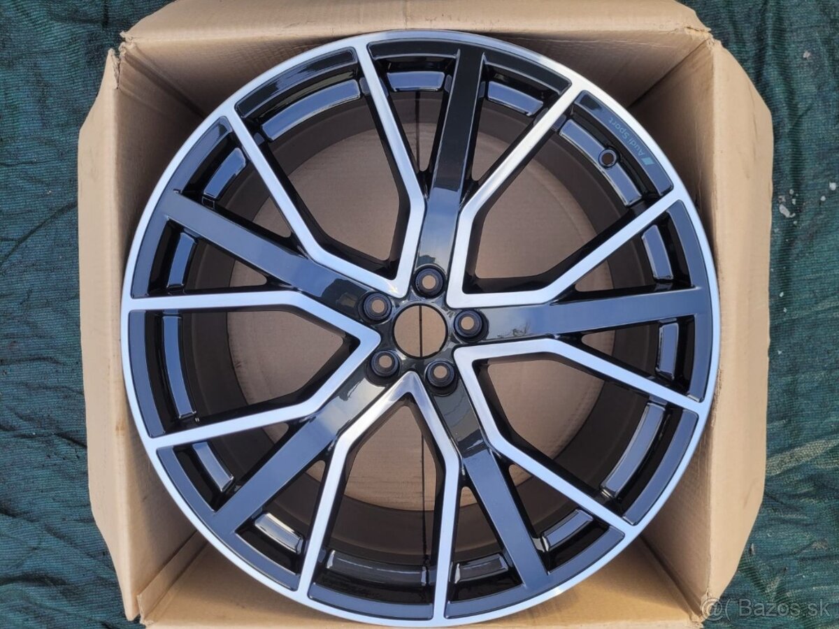 Originální 22 palcové disky Audi Performance pro Q - 3
