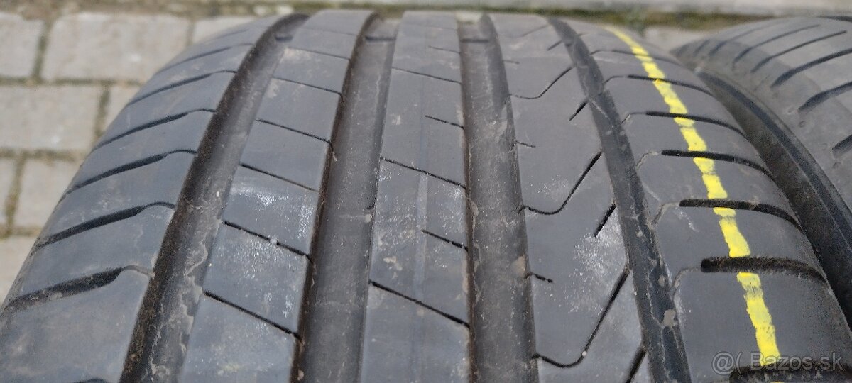 PIRELLI Cinturanto P7 225/40 R18 92Y - 3