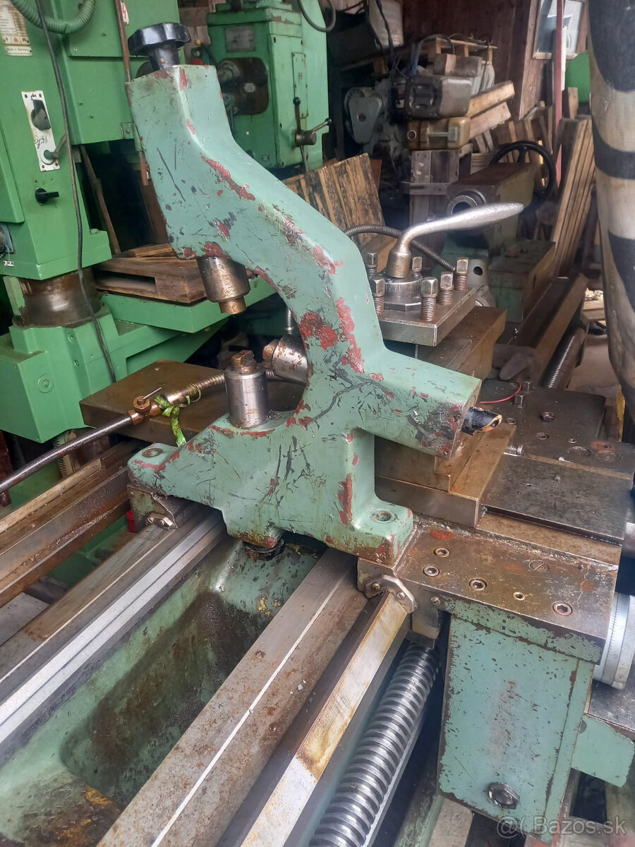sústruh hrotový CU 585 - 3