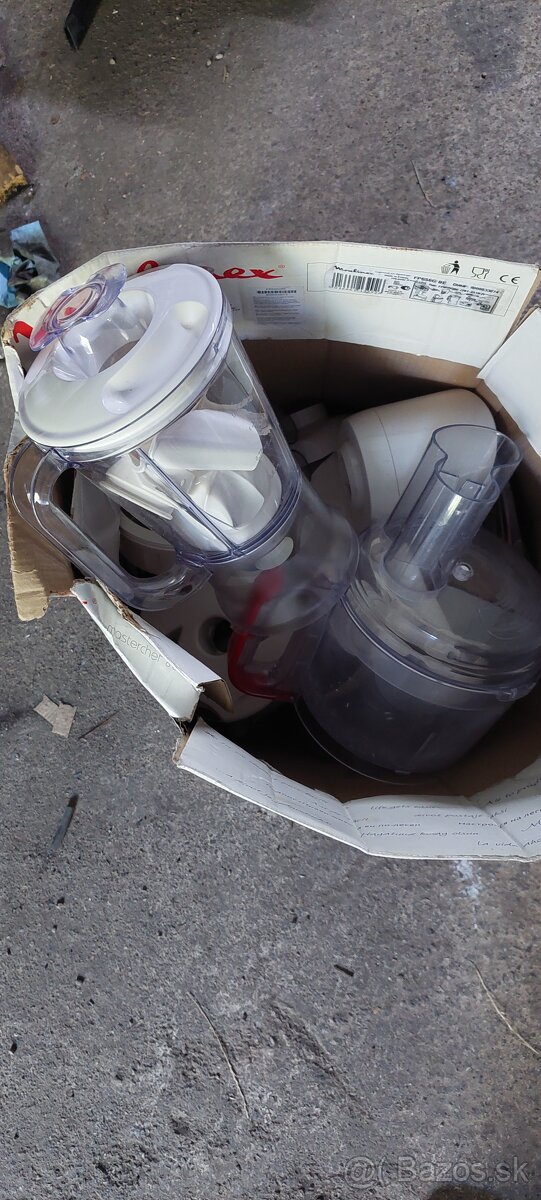 Kuchynský robot - 3