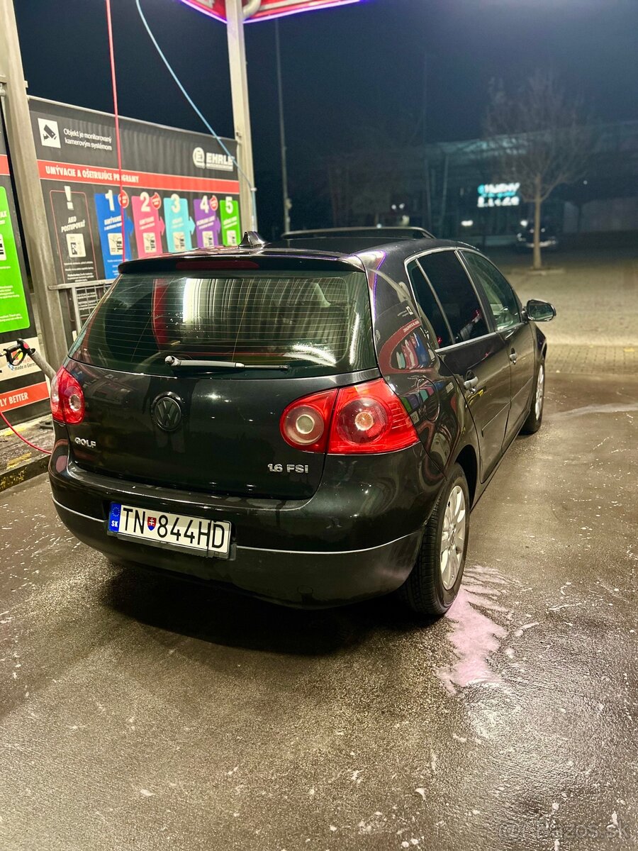 Volkswagen Golf 1.6 FSI - 3