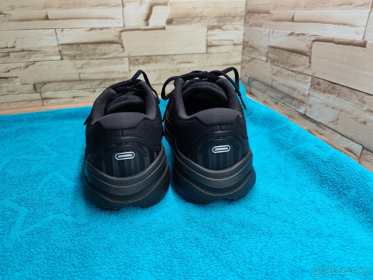 Brooks 42 - čierna bežecká obuv - 3