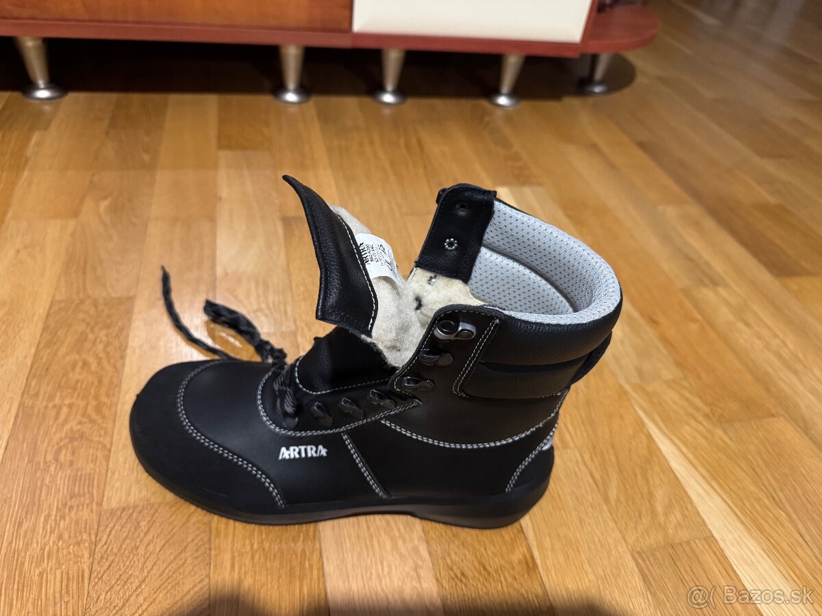 Predám zateplené pracovné topánky - 3