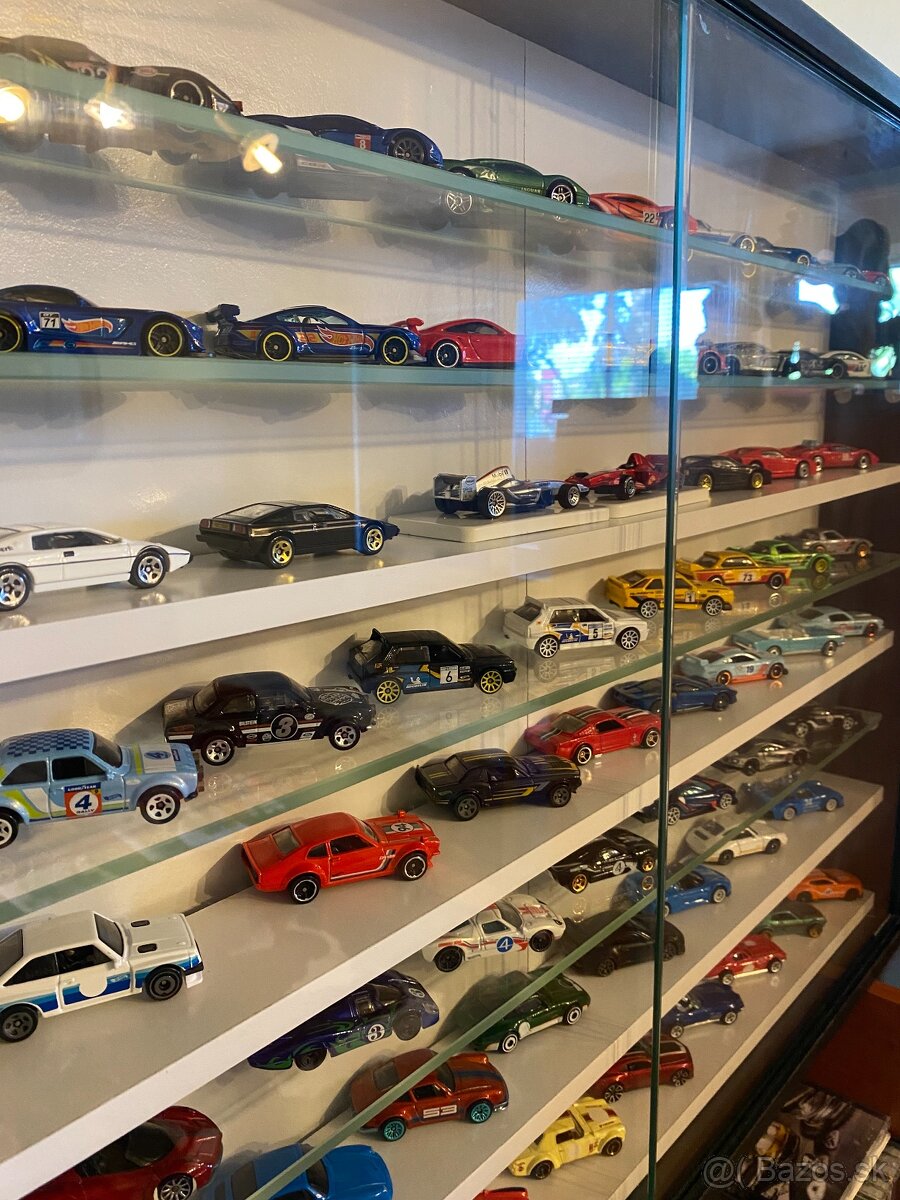 HOTWHELS zbierka Vianocna zlava - 3