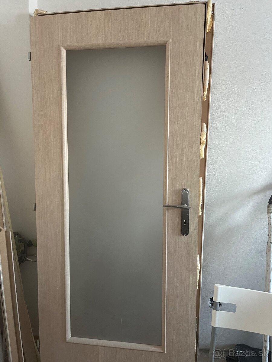 Predám interiérové dvere 2ks aj so zárubňou - 3